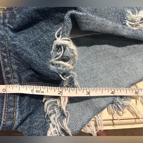 AGOLDE Parker 100% Regenerative Cotton Denim Cutoff Shorts, Size 25 - Picture 13 of 15